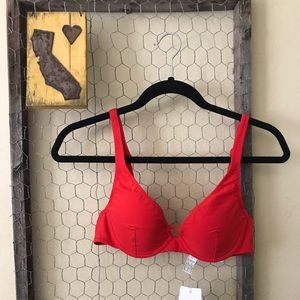 NWT Simone Perele Underwired Bikini Top in Cherry